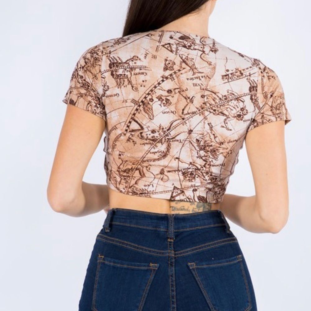 Short sleeve crop top